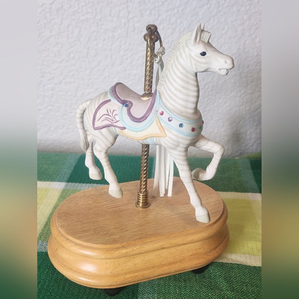 Vintage Musical Carousel Horse. Beautiful detail with colored gemstone.
